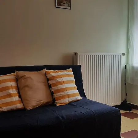 Apartament Platan Fak Arnyekaban