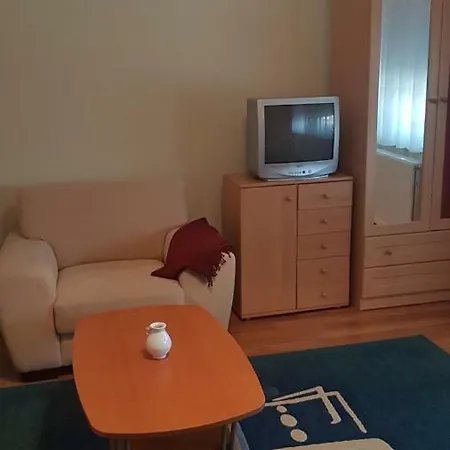 Platan Fak Arnyekaban Apartament Siófok