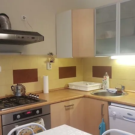 Apartament Platan Fak Arnyekaban *